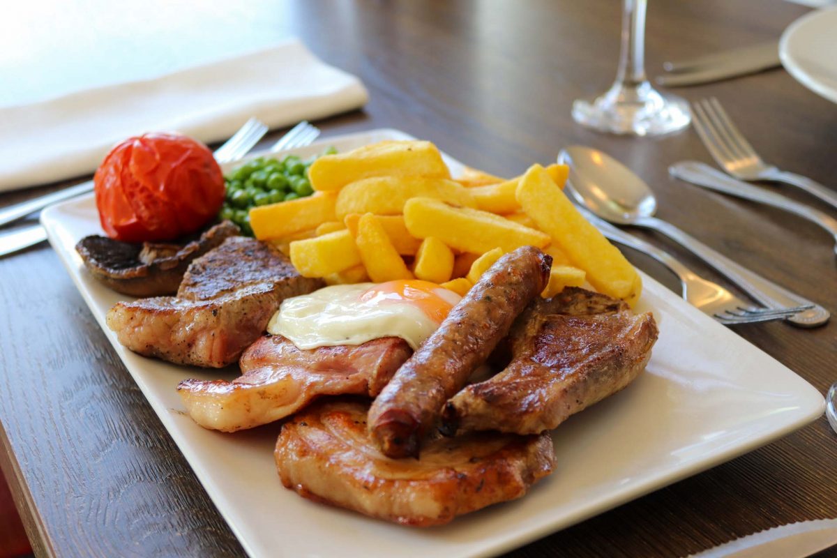 TrethorneGolf_Food_MixedGrill